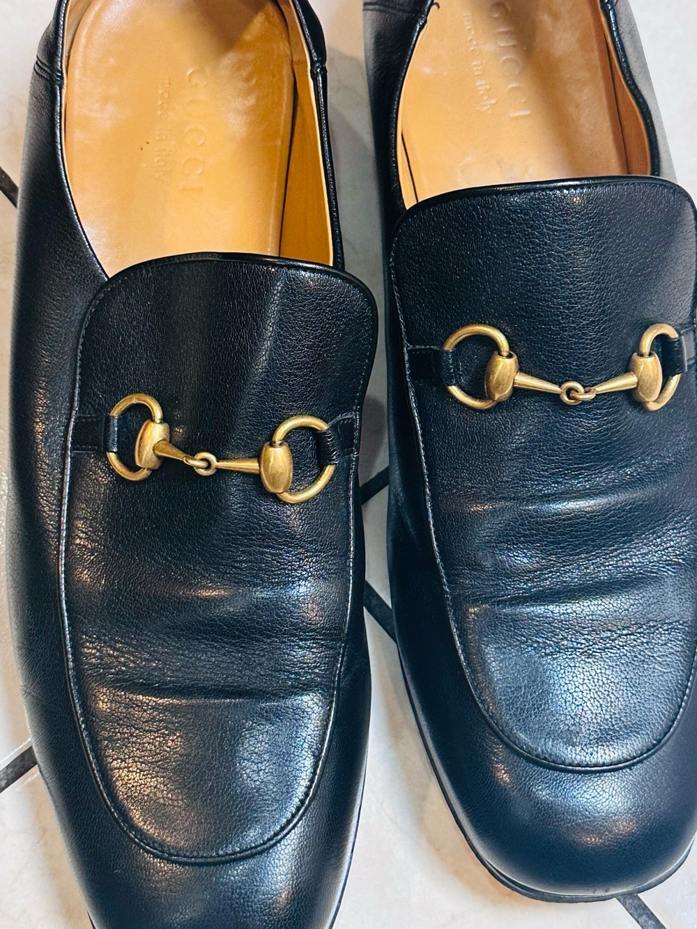 Gucci Black Leather Horsebit Slip-On Loafers
